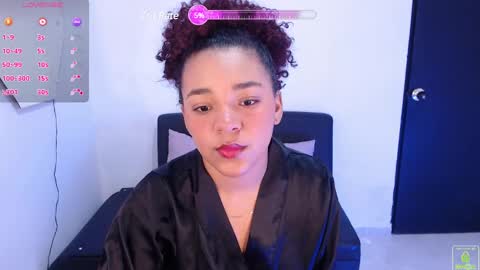 Snapshot of ema__miller chatting on 01.05.25 ema__miller online show from 01.05.25