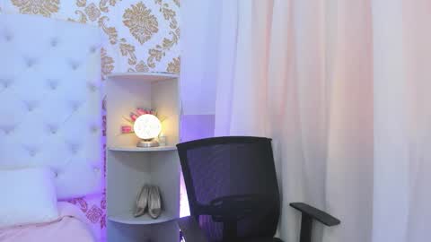 Ema Lambert  online show from 02.11.26