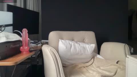 Ema Love online show from 01.13.26