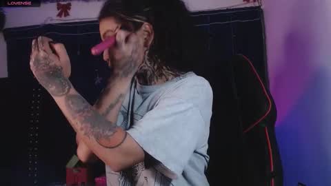 Snapshot of ema_ploxx chatting on 02.02.26 ema_ploxx online show from 02.02.26