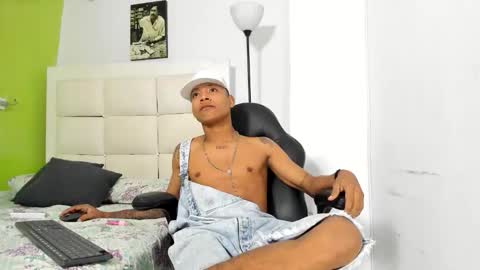 Snapshot of emanuel_23cm_ chatting on 02.25.26 EMANUEL online show from 02.25.26