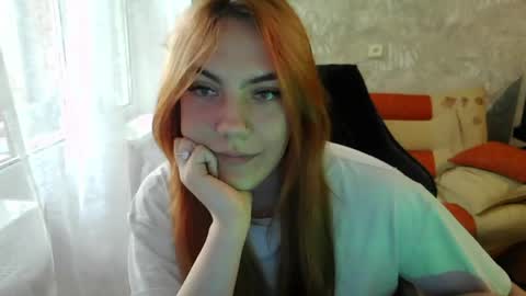 Snapshot of ember__fox chatting on 05.30.26 ember__fox online show from 05.30.26