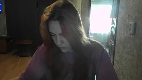 Snapshot of ember__fox chatting on 06.18.26 ember__fox online show from 06.18.26