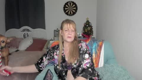 Ember Pheonixxx online show from 12.30.24