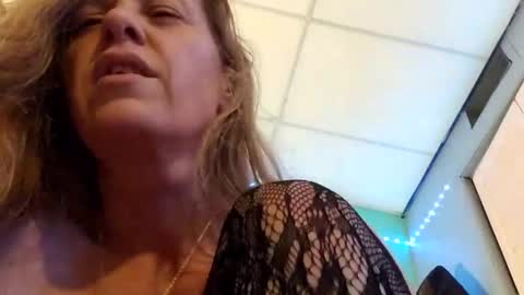 Embershines online show from 01.10.26