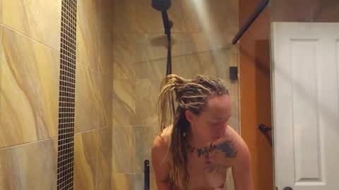 Snapshot of emberskye27 chatting on 02.21.26 Emberskye27 online show from 02.21.26