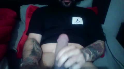 Snapshot of emecuatro20 chatting on 09.15.25 emecuatro20 online show from 09.15.25