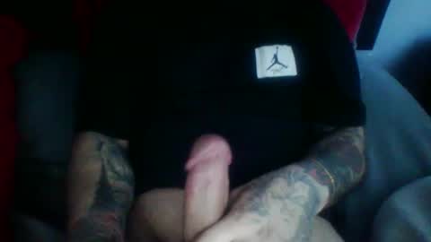 Snapshot of emecuatro20 chatting on 09.15.25 emecuatro20 online show from 09.15.25