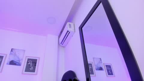 emelie_89 online show from 02.11.25