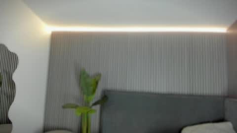 Snapshot of emelie_89 chatting on 05.14.26 emelie_89 online show from 05.14.26