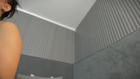 Snapshot of emelie_89 chatting on 05.27.26 emelie_89 online show from 05.27.26