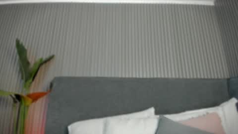 Snapshot of emelie_89 chatting on 05.28.26 emelie_89 online show from 05.28.26