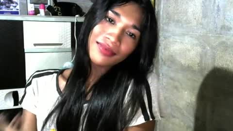 Snapshot of emely_lany chatting on 07.31.26 Lany online show from 07.31.26