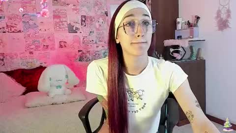 Emely Rous online show from 12.17.25