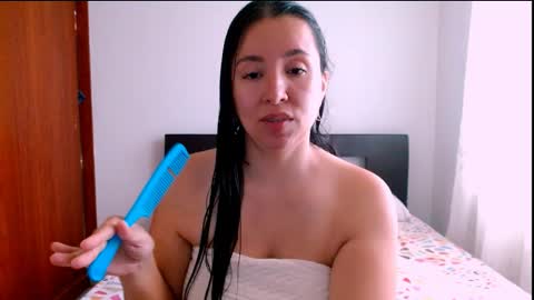 emely_sexx online show from 01.08.26
