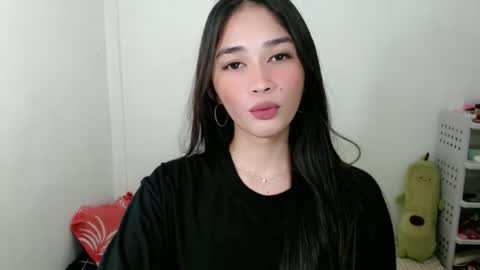 Snapshot of emelyn_fuckdoll chatting on 04.28.26 Scarlett online show from 04.28.26