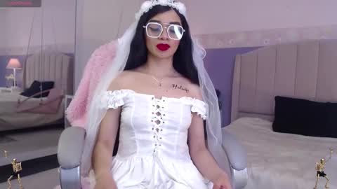 Danna online show from 10.21.25