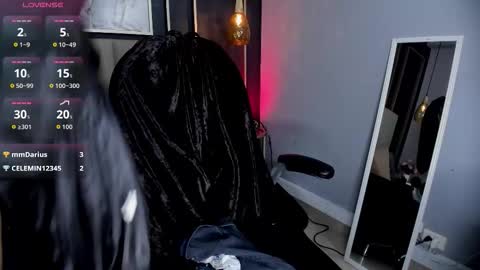 Esmeralda online show from 10.25.25