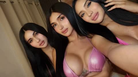 Snapshot of emeraldfvckinggreyson chatting on 11.27.25 Emerald online show from 11.27.25