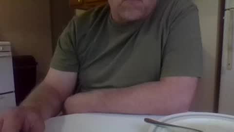 Snapshot of emerson_lovebone chatting on 11.11.25 emerson_lovebone online show from 11.11.25