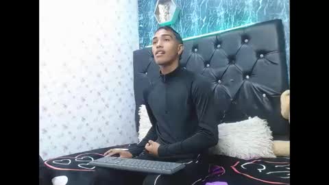 Snapshot of emersson_sex18 chatting on 01.13.26 emersson_sex18 online show from 01.13.26