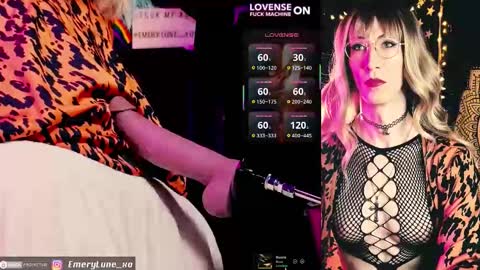 Snapshot of emerylune_xo chatting on 02.05.26 Emery Lune online show from 02.05.26