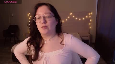 Snapshot of emi_gooflord chatting on 03.15.26 Emi online show from 03.15.26