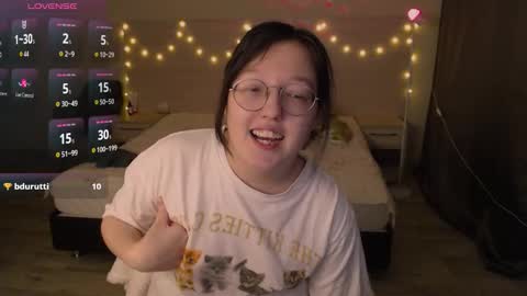 Snapshot of emi_gooflord chatting on 03.20.26 Emi online show from 03.20.26