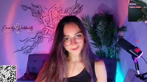Snapshot of emi_roberts chatting on 05.28.26 Emmily Roberts online show from 05.28.26