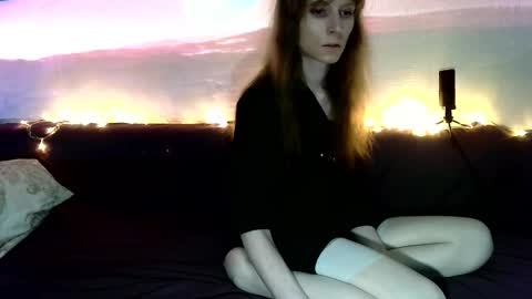 emiblossom online show from 10.02.25