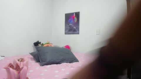 Snapshot of emiily_carter chatting on 04.17.26 Emiily Carter online show from 04.17.26