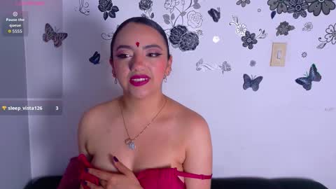 Snapshot of emiily_curly chatting on 03.10.26 Emily online show from 03.10.26