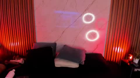   online show from 02.12.25