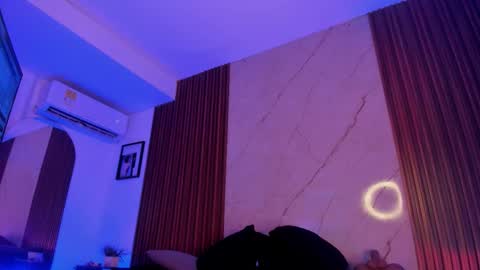   online show from 10.14.25