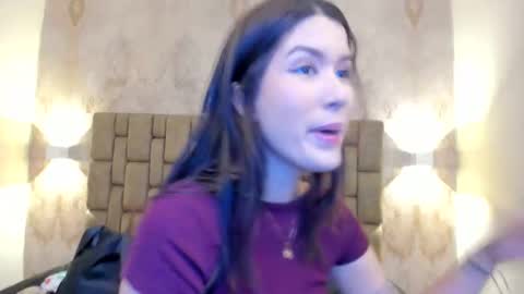 Snapshot of emiilycutex_ chatting on 02.26.25 online show from 02.26.25