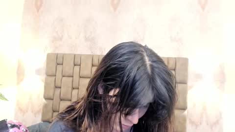 Snapshot of emiilycutex_ chatting on 09.30.25 online show from 09.30.25