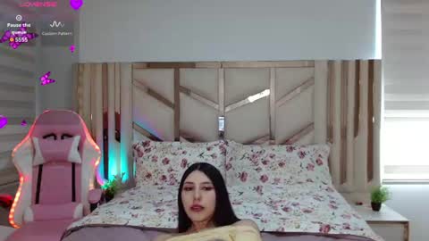 Snapshot of emilee_star chatting on 07.16.26 Emilee online show from 07.16.26
