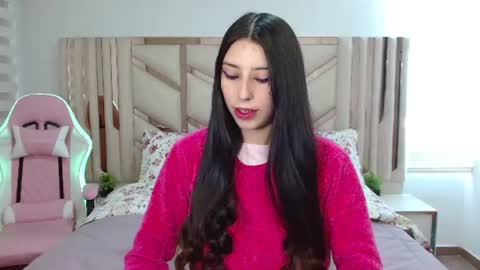 Snapshot of emilee_star chatting on 07.22.26 Emilee online show from 07.22.26