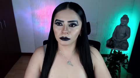 Snapshot of emili_evans_ chatting on 05.09.26 POWERFULL GODDESS EMILI online show from 05.09.26