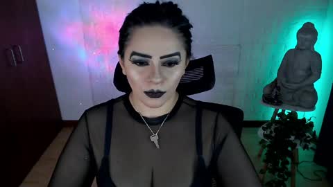 Snapshot of emili_evans_ chatting on 05.12.26 POWERFULL GODDESS EMILI online show from 05.12.26