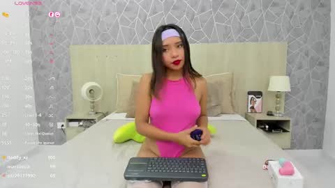 Snapshot of emili_lenus chatting on 02.09.25 Emili Lenus online show from 02.09.25