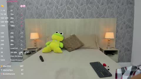 Snapshot of emili_lenus chatting on 02.21.25 Emili Lenus online show from 02.21.25