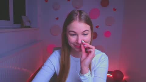 Snapshot of emilia_ilia chatting on 03.02.25 Emilia online show from 03.02.25