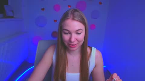 Snapshot of emilia_ilia chatting on 03.03.25 Emilia online show from 03.03.25