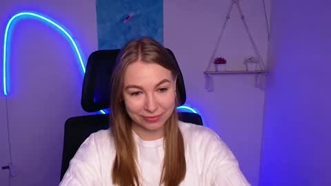 Emilia online show from 11.03.25