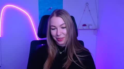 Emilia online show from 12.23.25