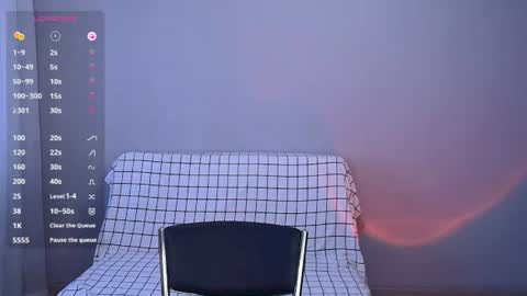 Snapshot of emiliaduchess chatting on 07.27.26 Amili online show from 07.27.26