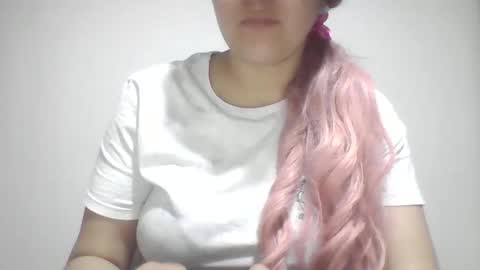 Snapshot of emiliahoney chatting on 01.06.26 emiliahoney online show from 01.06.26