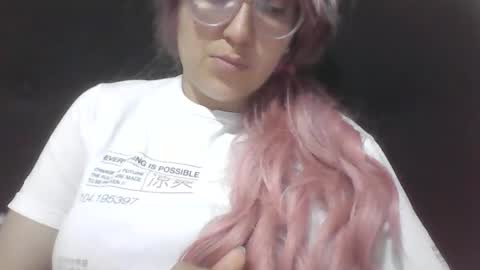 Snapshot of emiliahoney chatting on 01.16.26 emiliahoney online show from 01.16.26