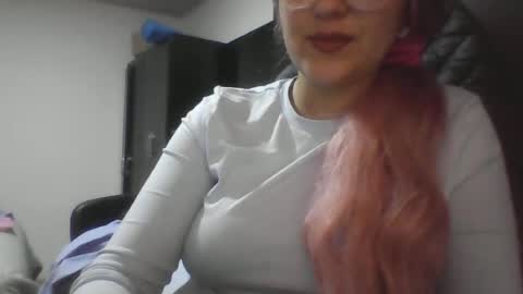 Snapshot of emiliahoney chatting on 07.03.26 emiliahoney online show from 07.03.26